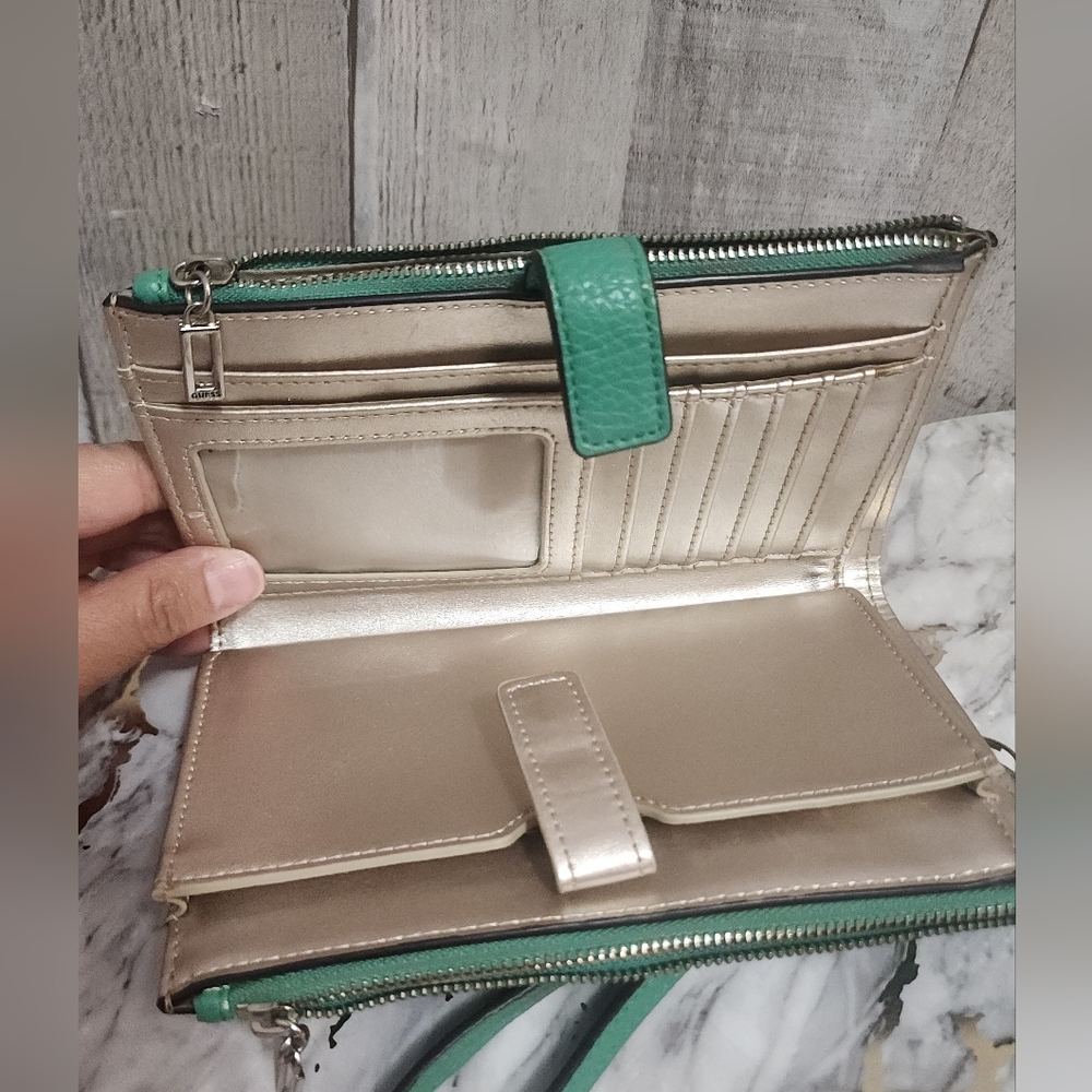 🌷GUESS Double Zip Organizer Wallet/ Wrislet in Mint Green🌷Imperfections - Picture 11 of 16